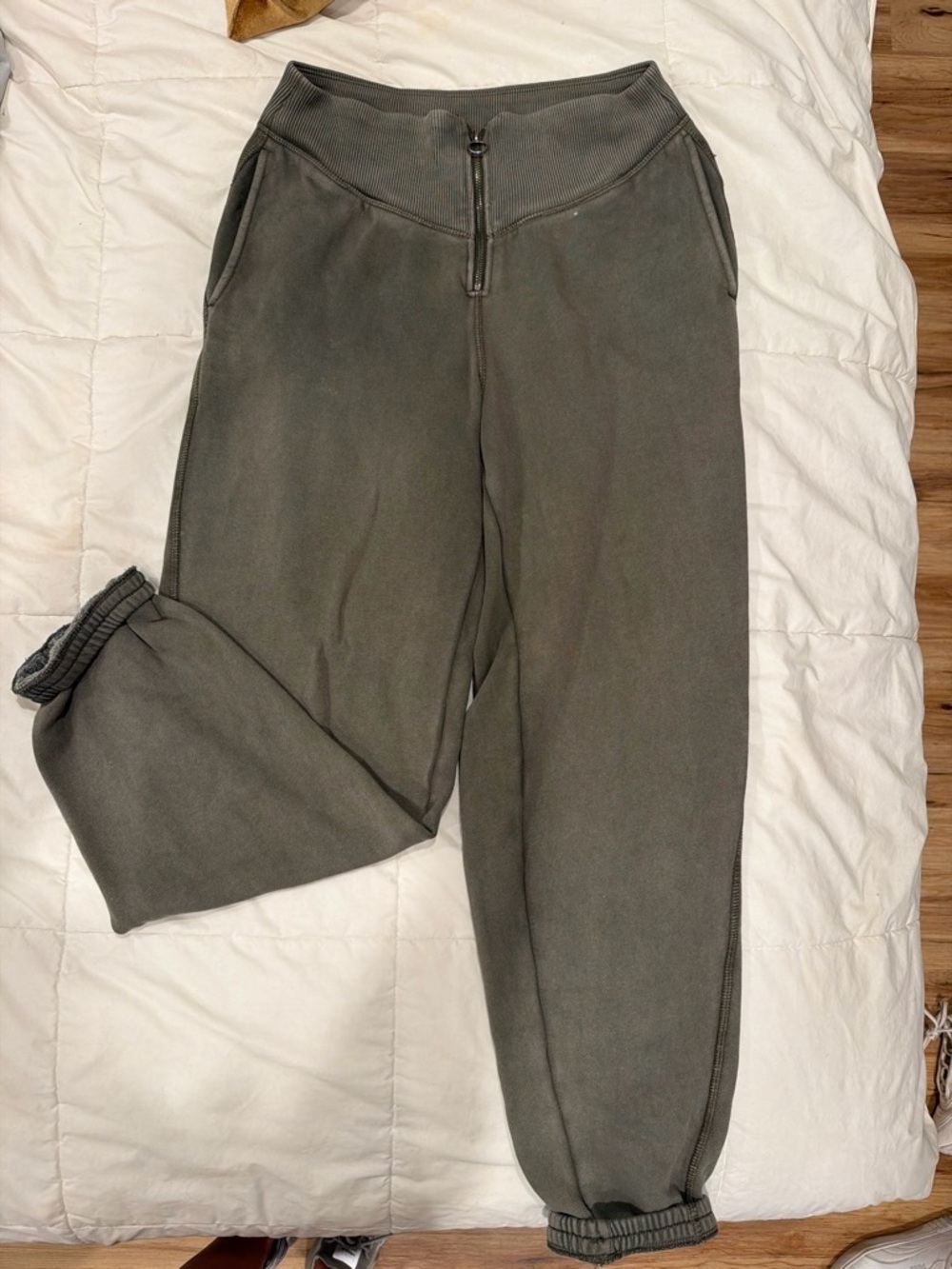 aerie Olive Green High-Rise Zip Front Jogger Pants